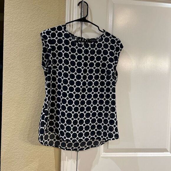 The Limited NWT‎ small navy and white short sleeve top - Picture 1 of 8